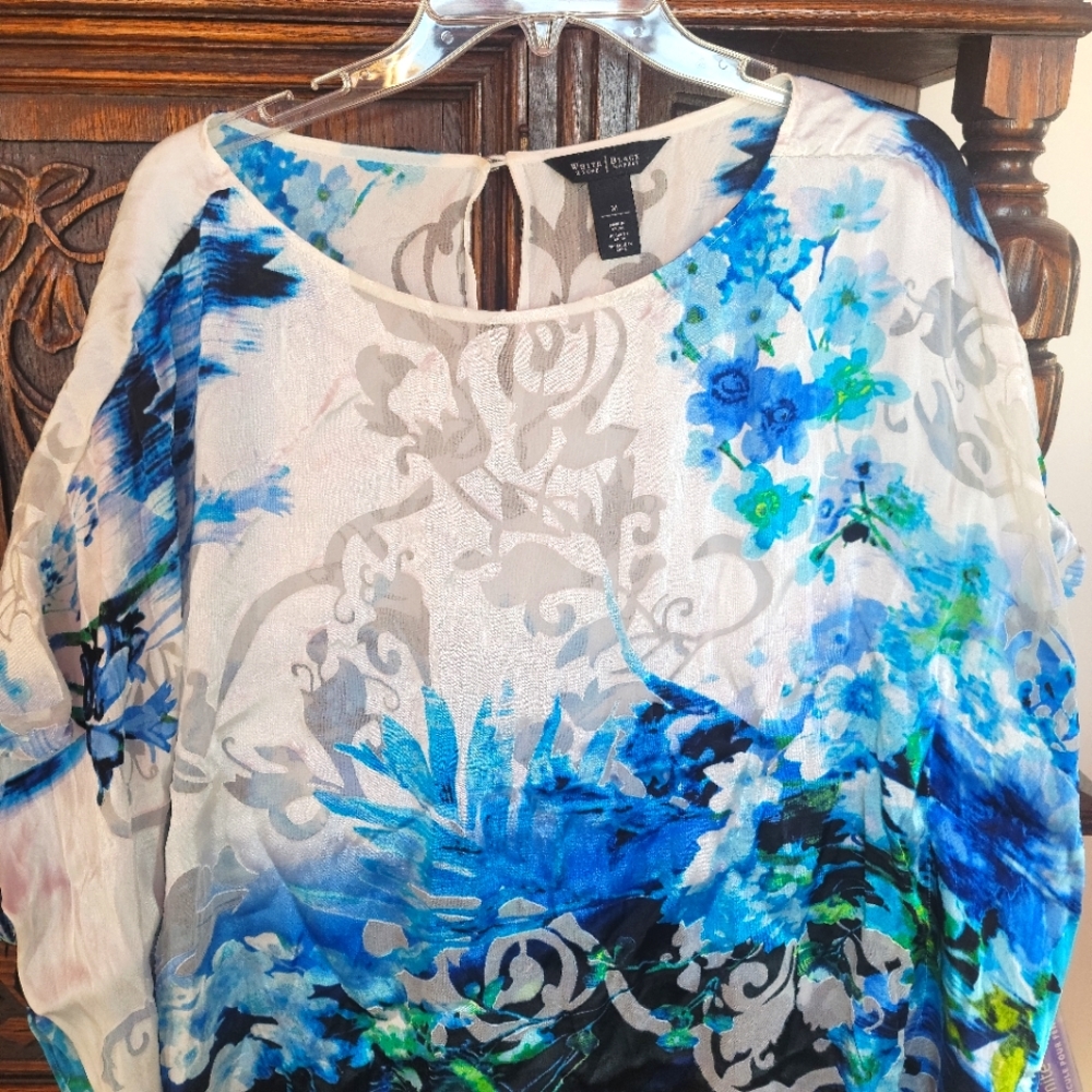 White House Black Market top